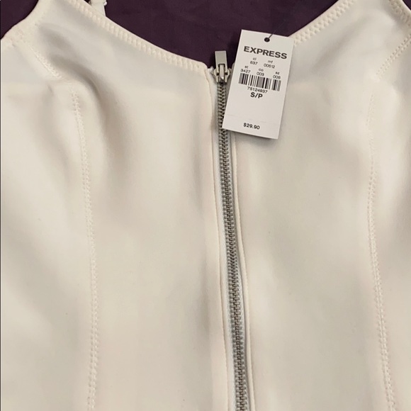 Express top - Picture 2 of 2